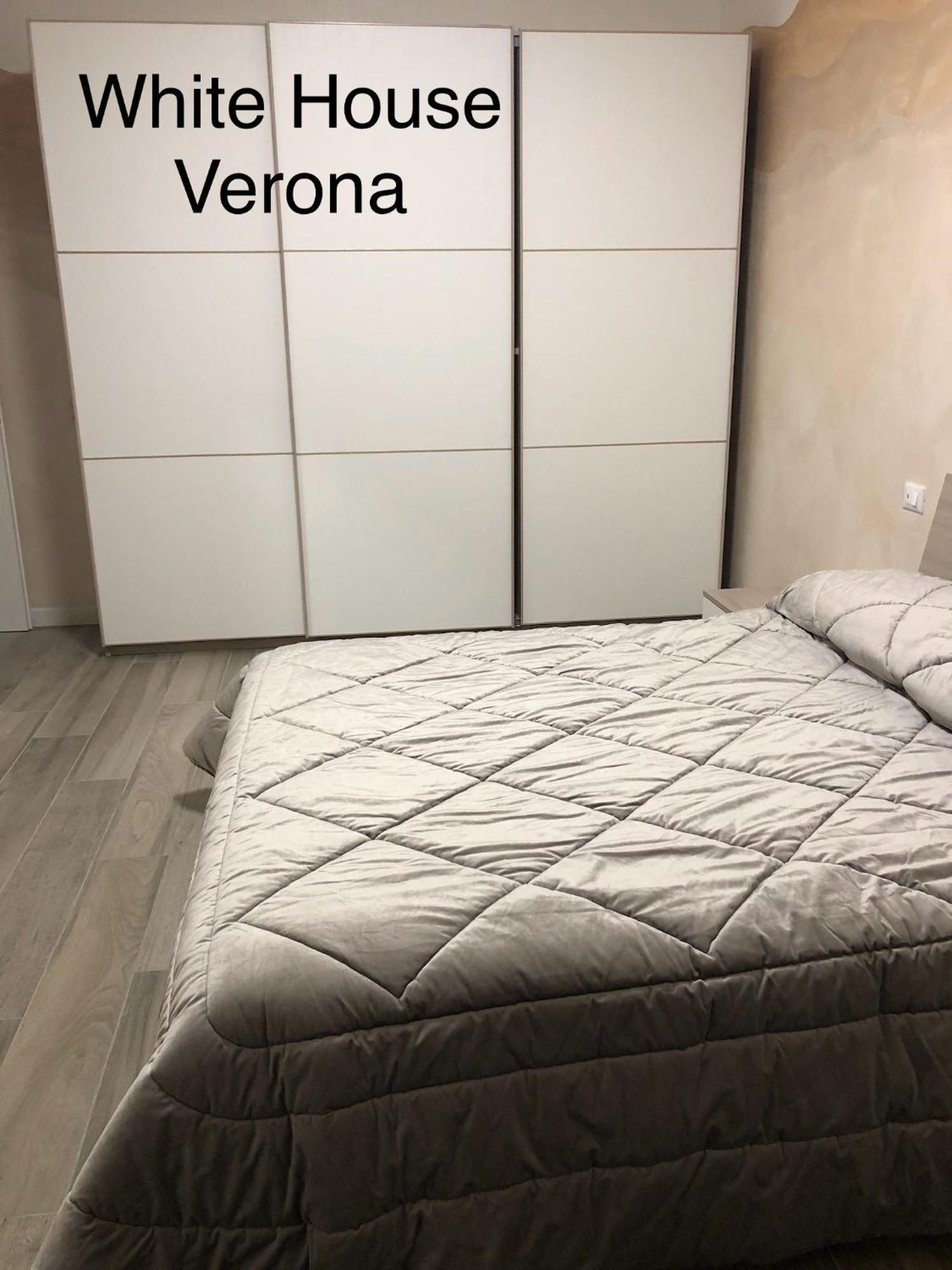 White House Apartment Верона Екстериор снимка