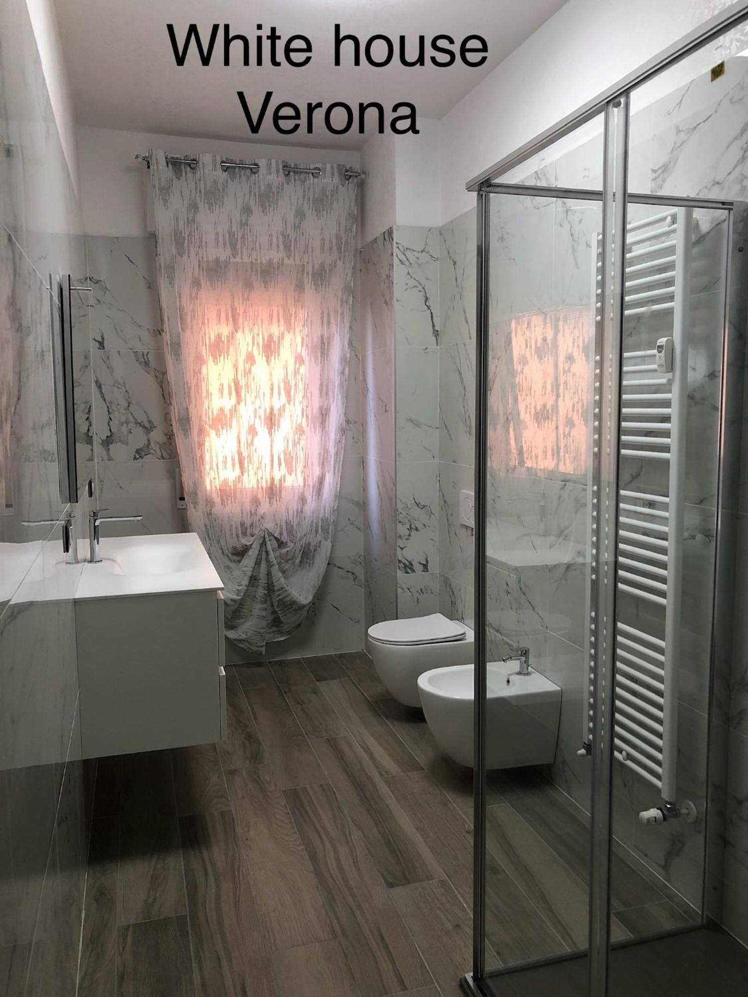 White House Apartment Верона Екстериор снимка