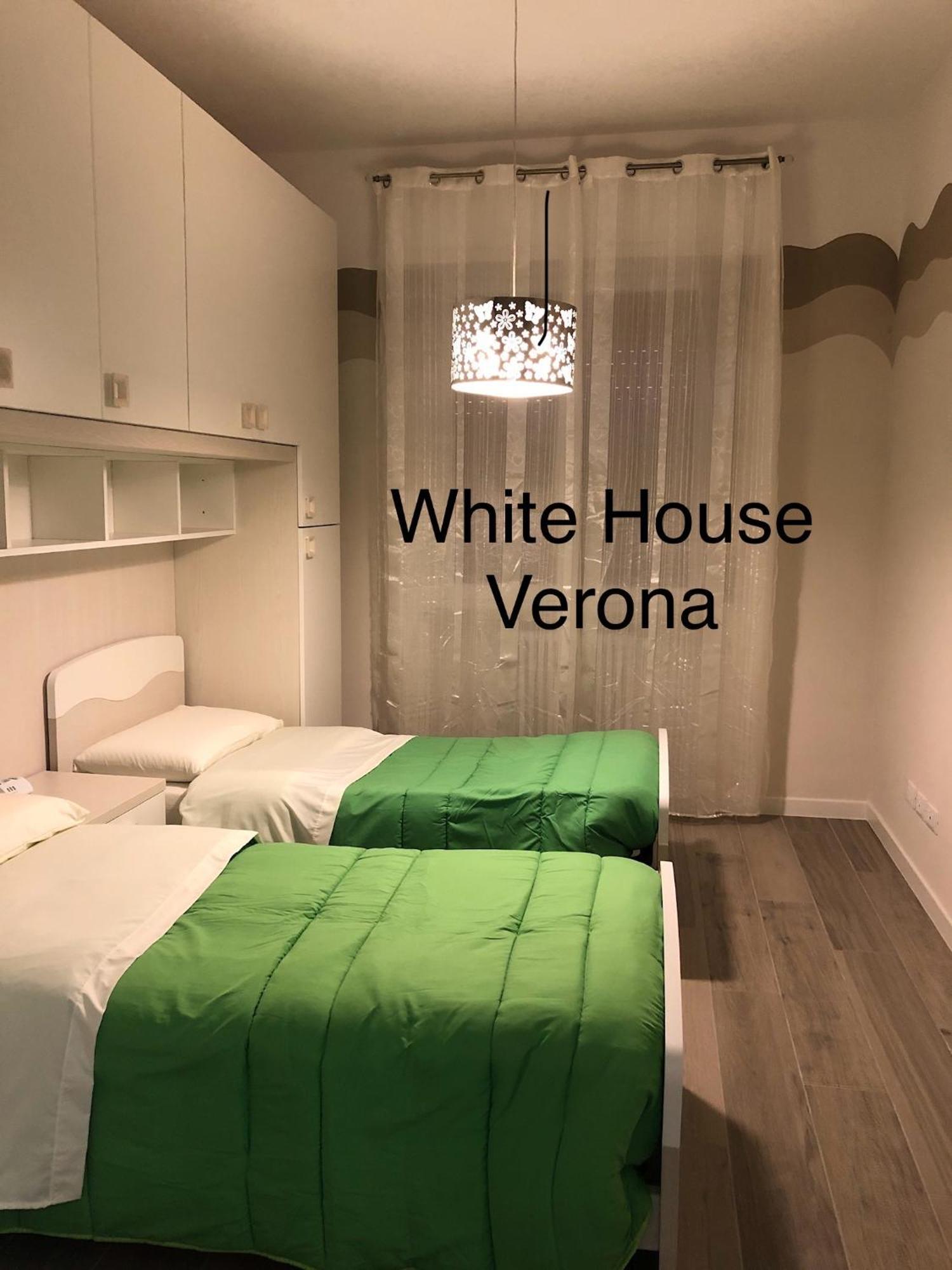 White House Apartment Верона Екстериор снимка